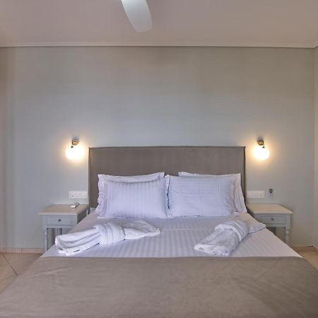 Elpida Apartments Votsi  المظهر الخارجي الصورة