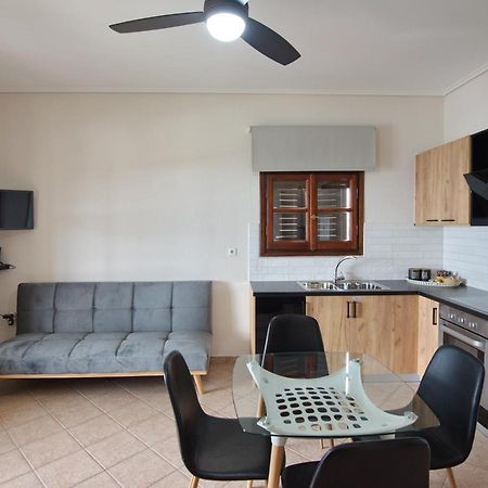 Elpida Apartments Votsi  المظهر الخارجي الصورة