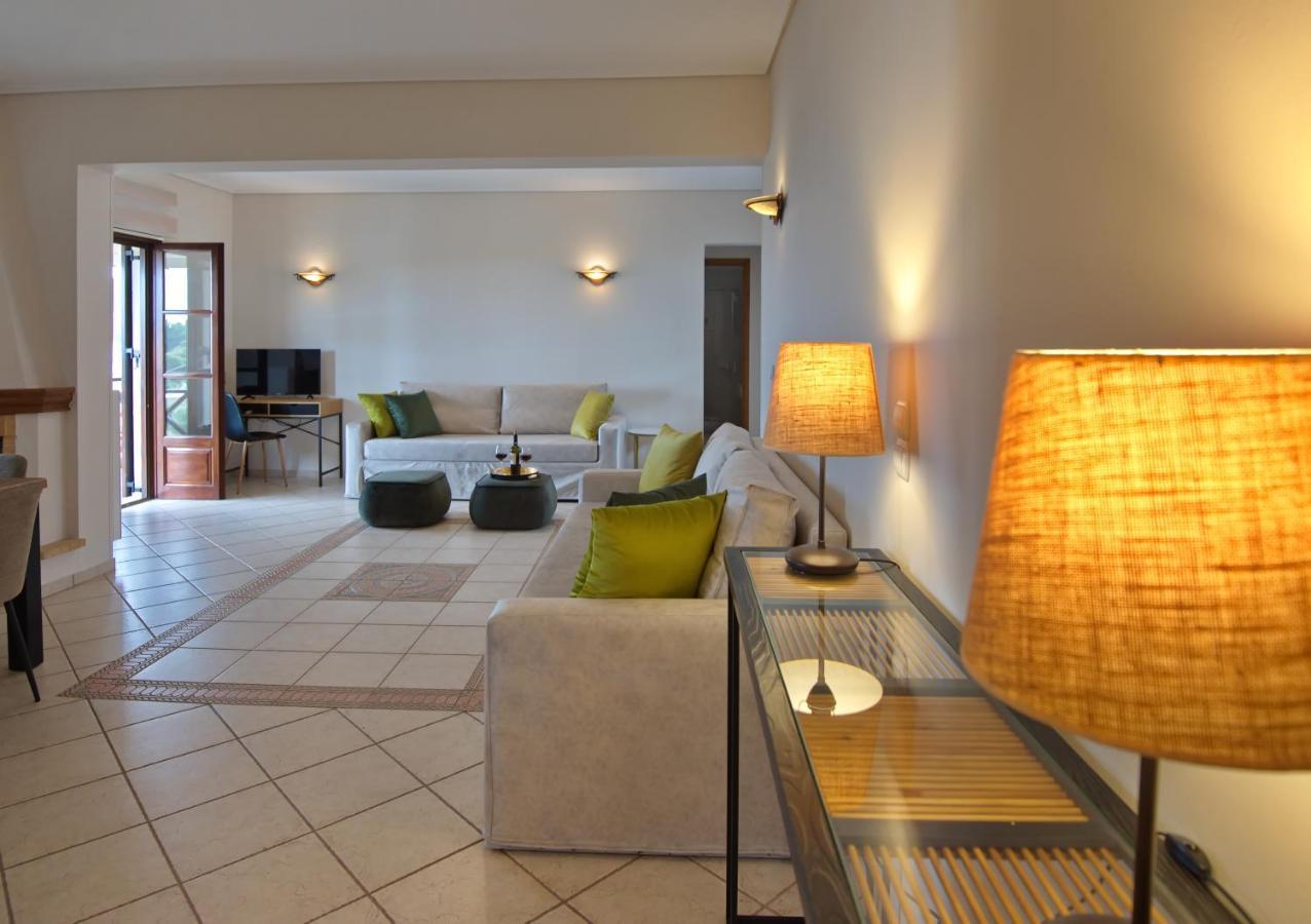 Elpida Apartments Votsi  المظهر الخارجي الصورة