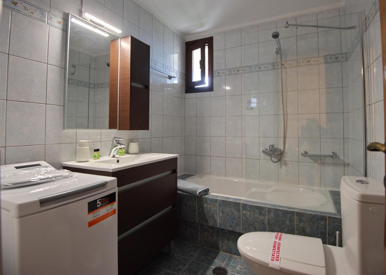 Elpida Apartments Votsi  المظهر الخارجي الصورة