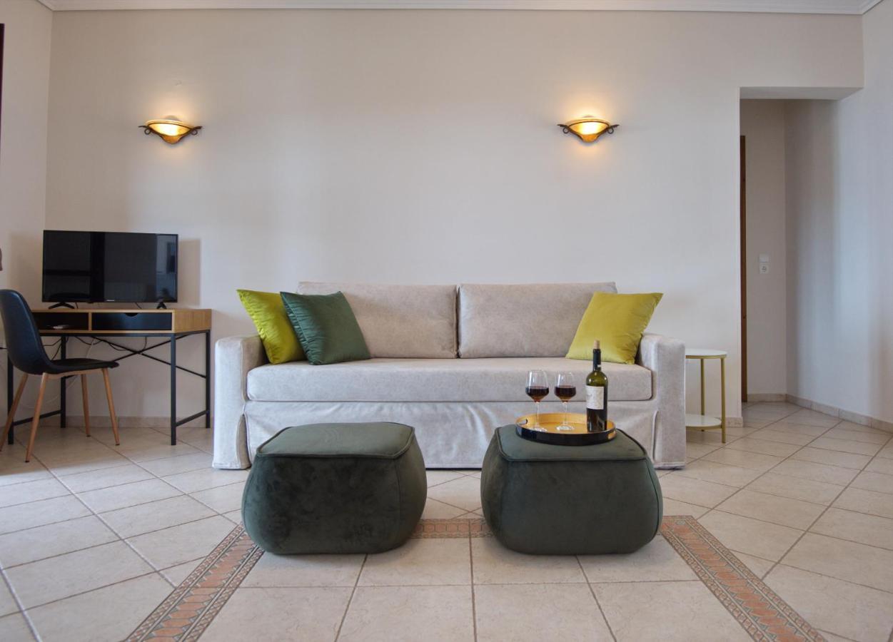 Elpida Apartments Votsi  المظهر الخارجي الصورة