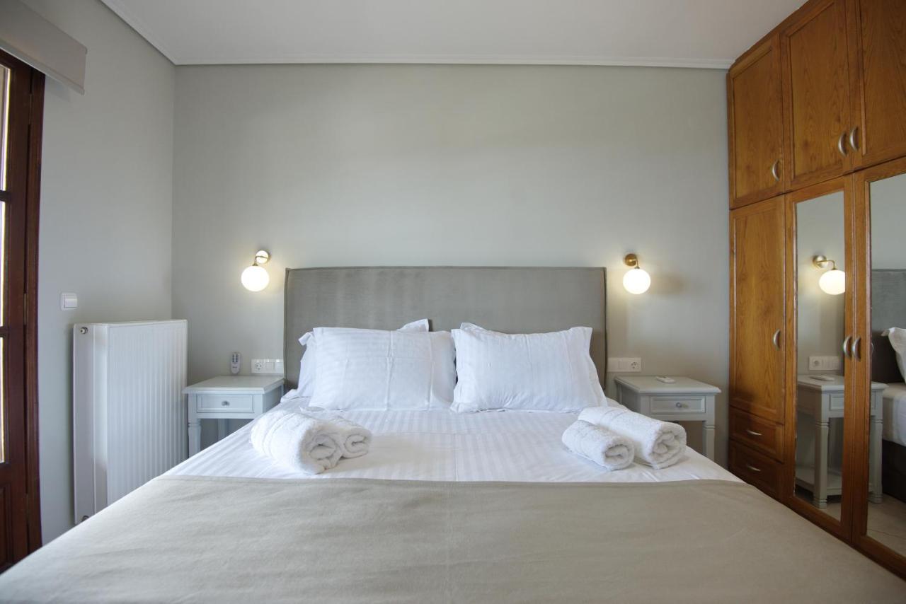 Elpida Apartments Votsi  المظهر الخارجي الصورة
