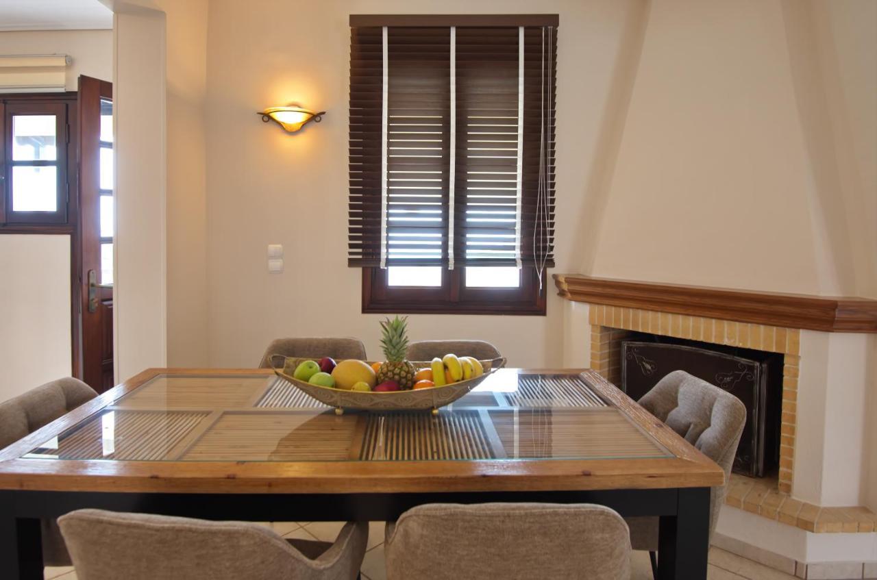 Elpida Apartments Votsi  المظهر الخارجي الصورة